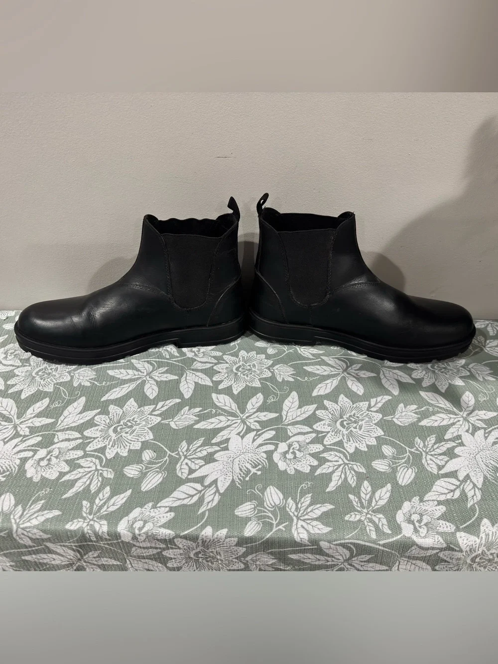 Aldo Black Leather Chelsea Boots (Size-11)